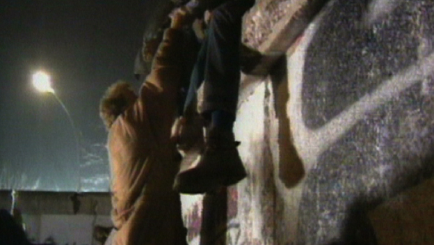 Deconstructing History: Berlin Wall Video - Berlin Wall - HISTORY.com