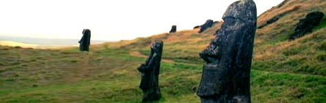 Maoi, giant hunman figures
