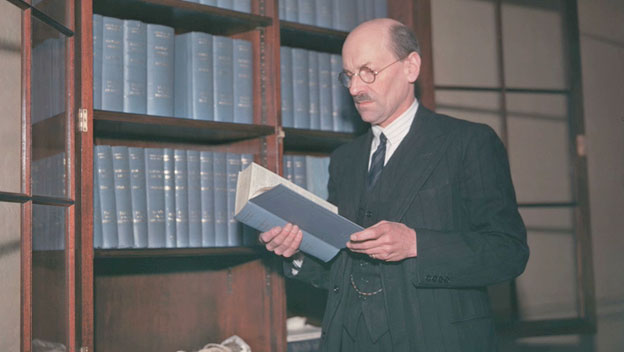 Britain Recognizes People's Republic of China