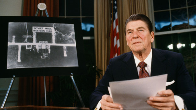 27 de Março de 1983: Reagan anuncia o programa de defesa Guerra nas Estrelas