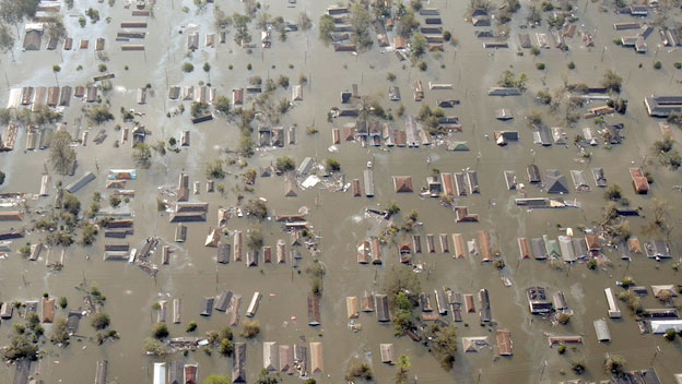 Hurricane Katrina slams into Gulf Coast - Aug 29, 2005 ...