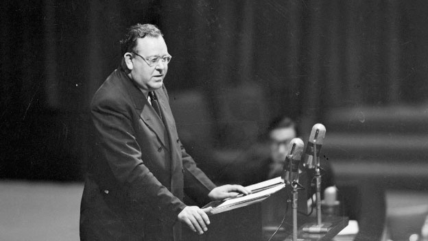 First U.N. Secretary General Addresses Assembly