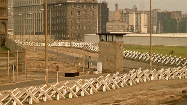 Occupied dating berlin Λοφος λυκαβηττου προσβαση