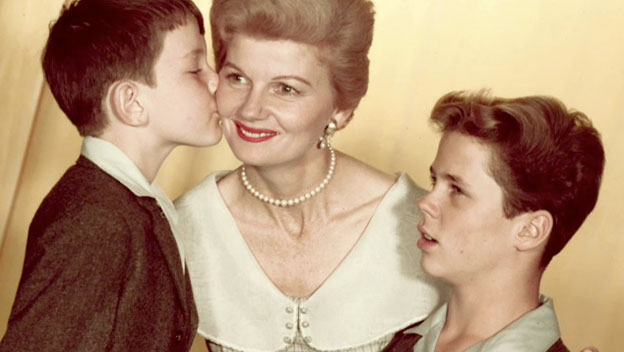 History_History_of_Mothers_Day_SF_still_624x352.jpg
