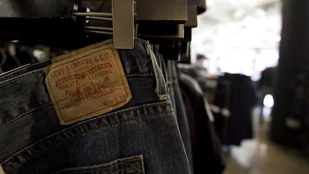 levi strauss invented the blue jeans
