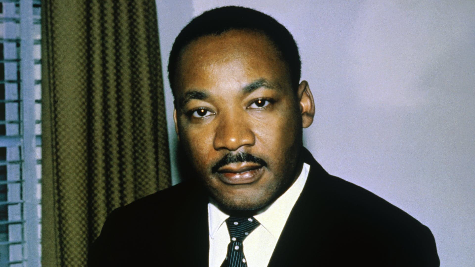short biography about martin luther king
