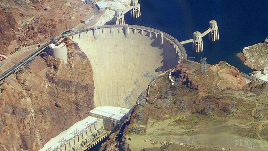 10 Incredible buildings that will leave you with your mouth open Hoover Dam, United States